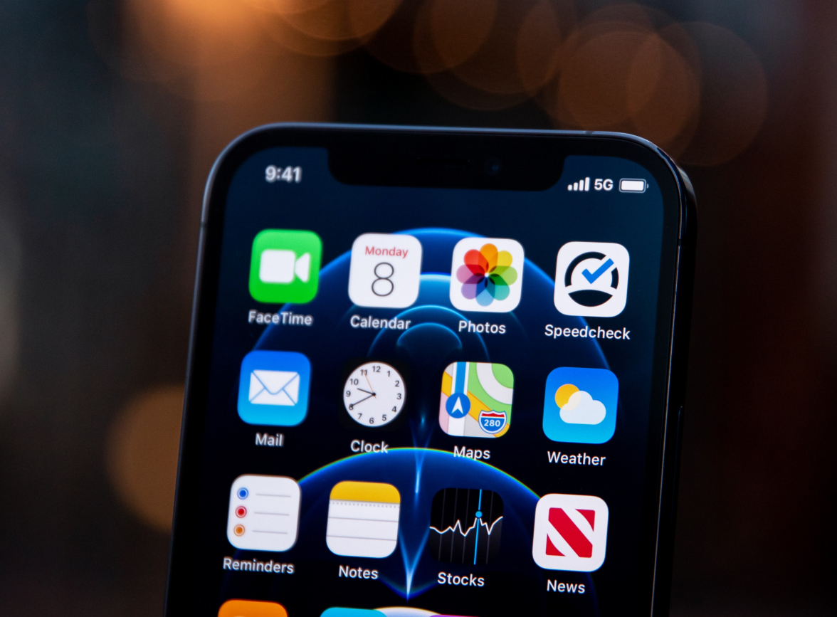 越秀苹果手机维修分享为什么 iPhone 12 在冬季会自动关机 
